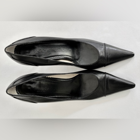 Gucci Pointed Toe Pumps/Kitten Heels, Leather; Gucci 115157 Pump, Black, Size 7 - Picture 4 of 14